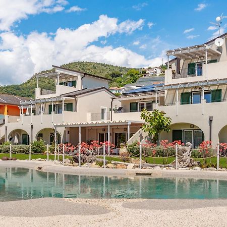 Barbaciiu Vacanze Green Pietra Ligure Eksteriør billede