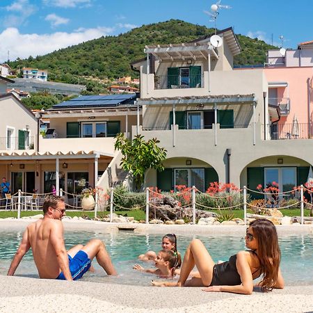 Barbaciiu Vacanze Green Pietra Ligure Eksteriør billede