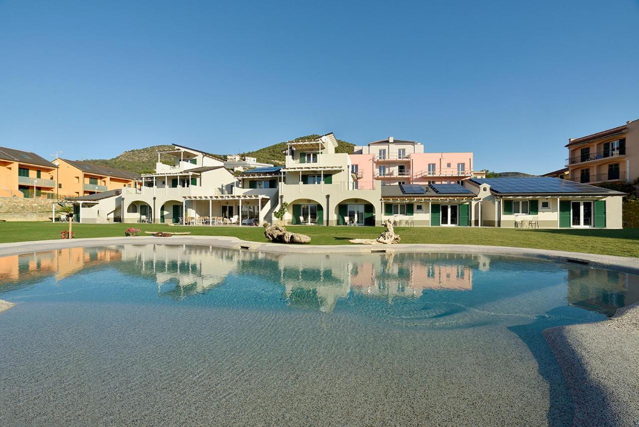 Barbaciiu Vacanze Green Pietra Ligure Eksteriør billede