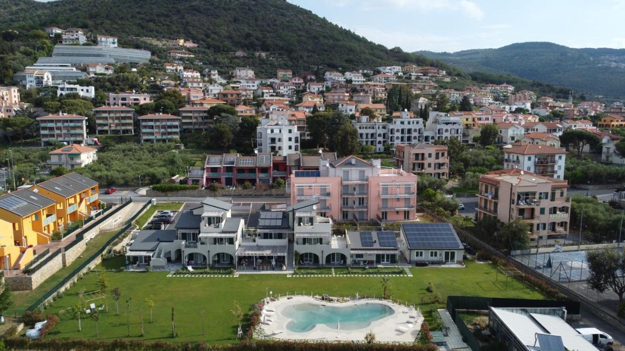 Barbaciiu Vacanze Green Pietra Ligure Eksteriør billede