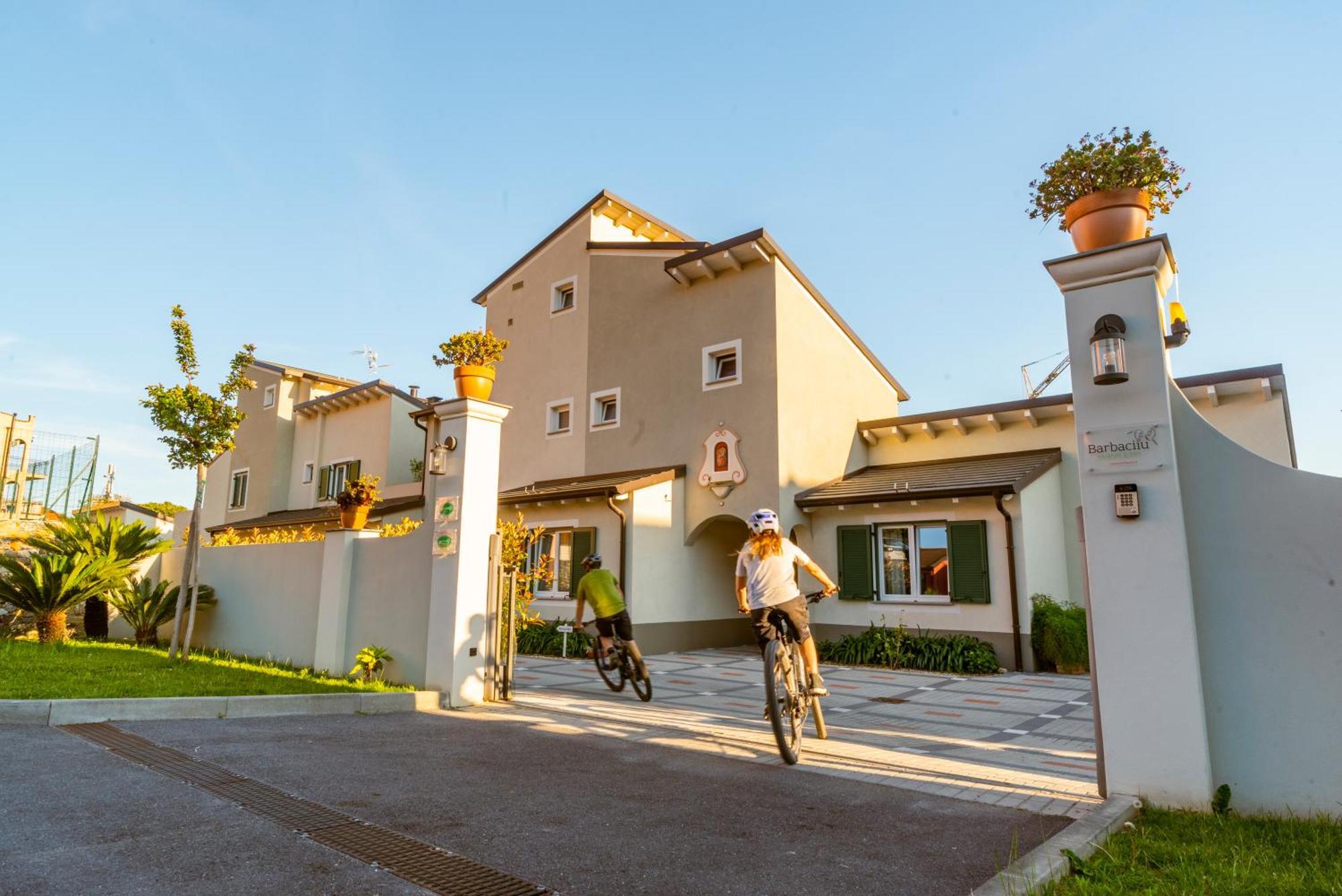 Barbaciiu Vacanze Green Pietra Ligure Eksteriør billede