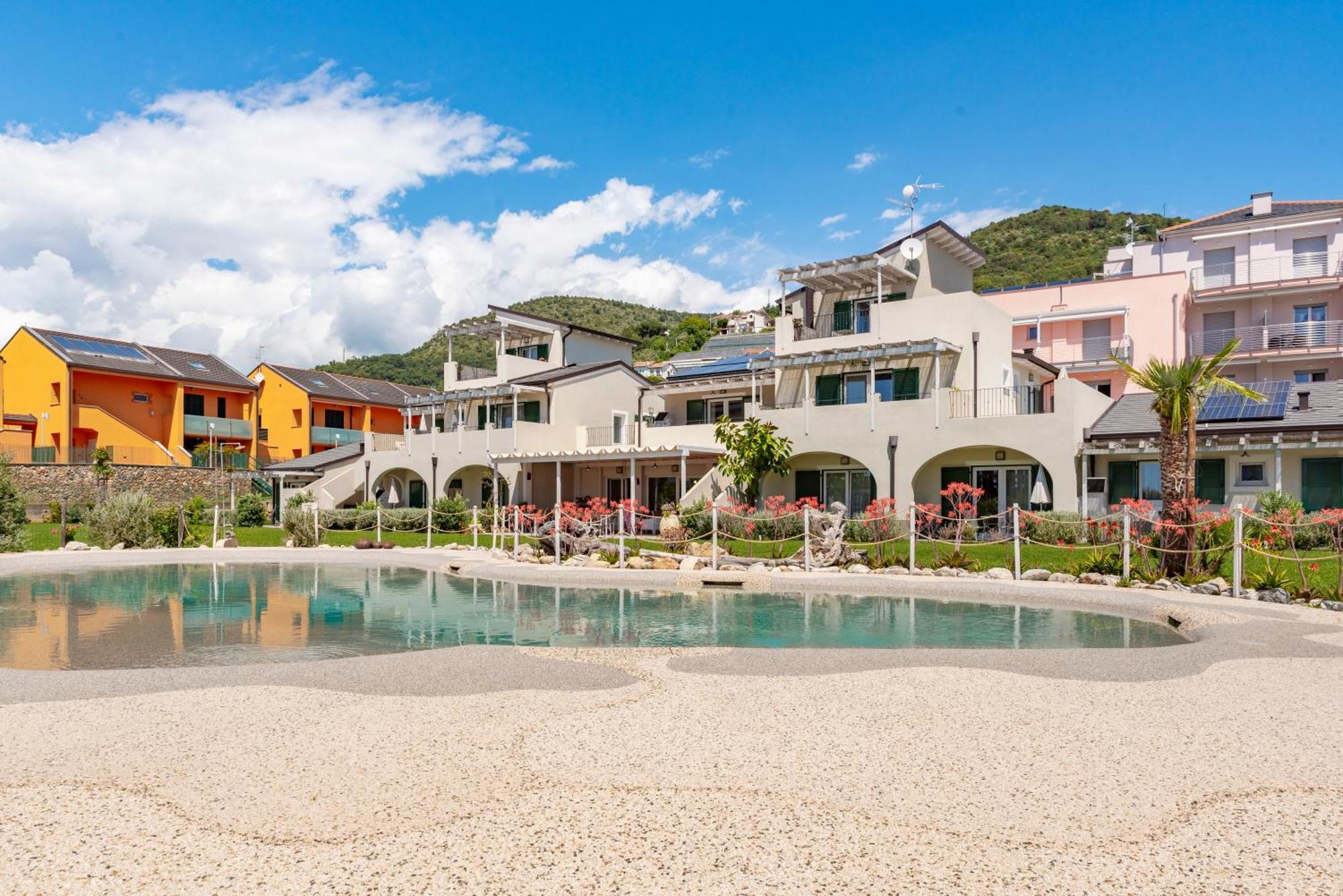 Barbaciiu Vacanze Green Pietra Ligure Eksteriør billede